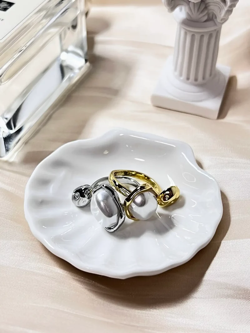 Rebel Baroque Pearl Rings (Gold/Silver)